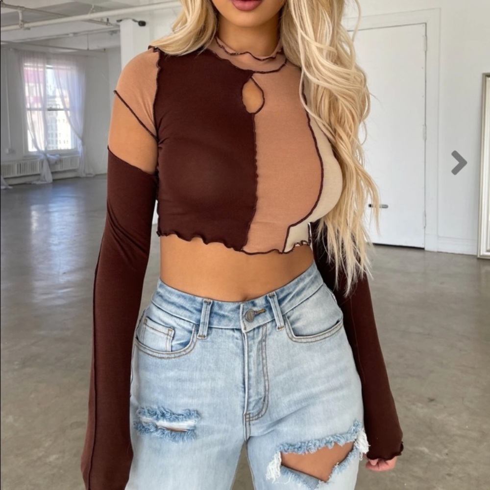 Cropped Long Sleeve Top